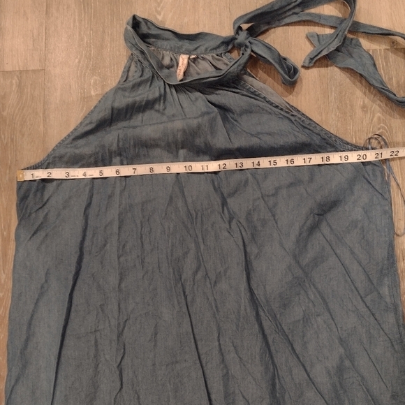 Red Camel Blue Jean-Like Sleeveless Tunic - Picture 3 of 3